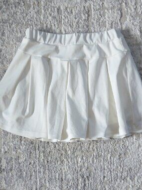 Shein White Tennis Skirt Size Medium